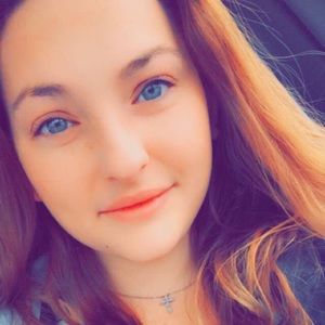 Meet your Posher, Chelsie